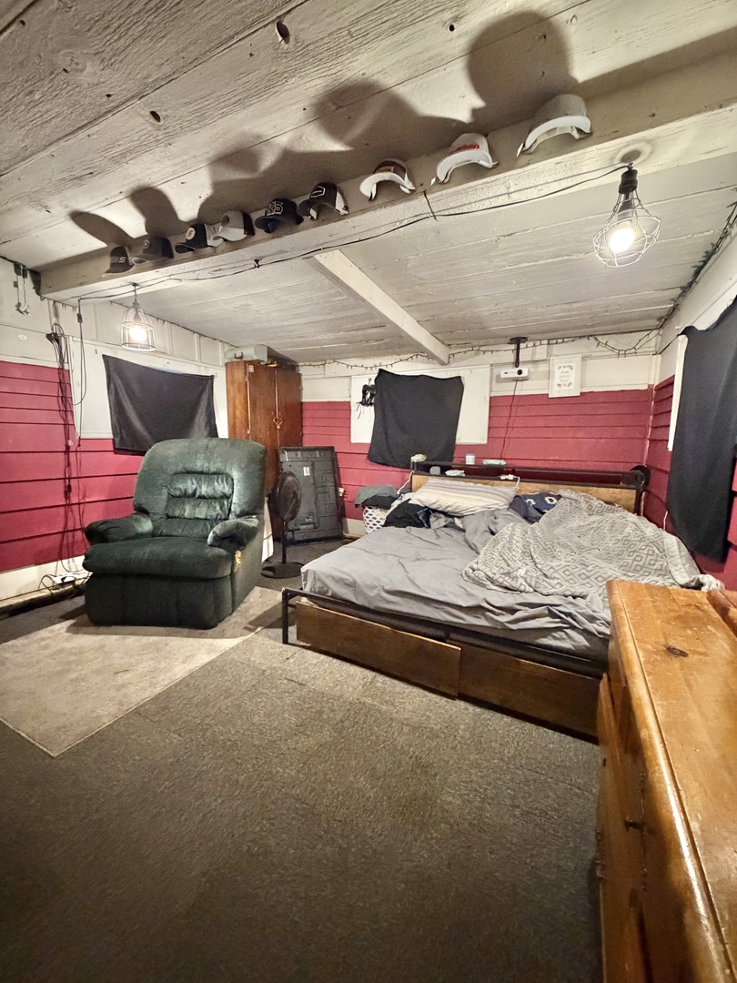 407 N Webster Street Property Photo 14