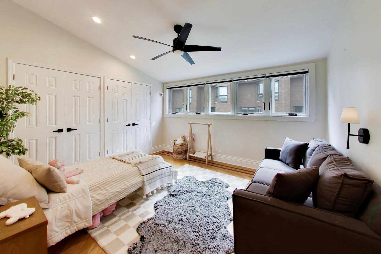 3700 N Lake Shore Drive 104 Property Photo 28