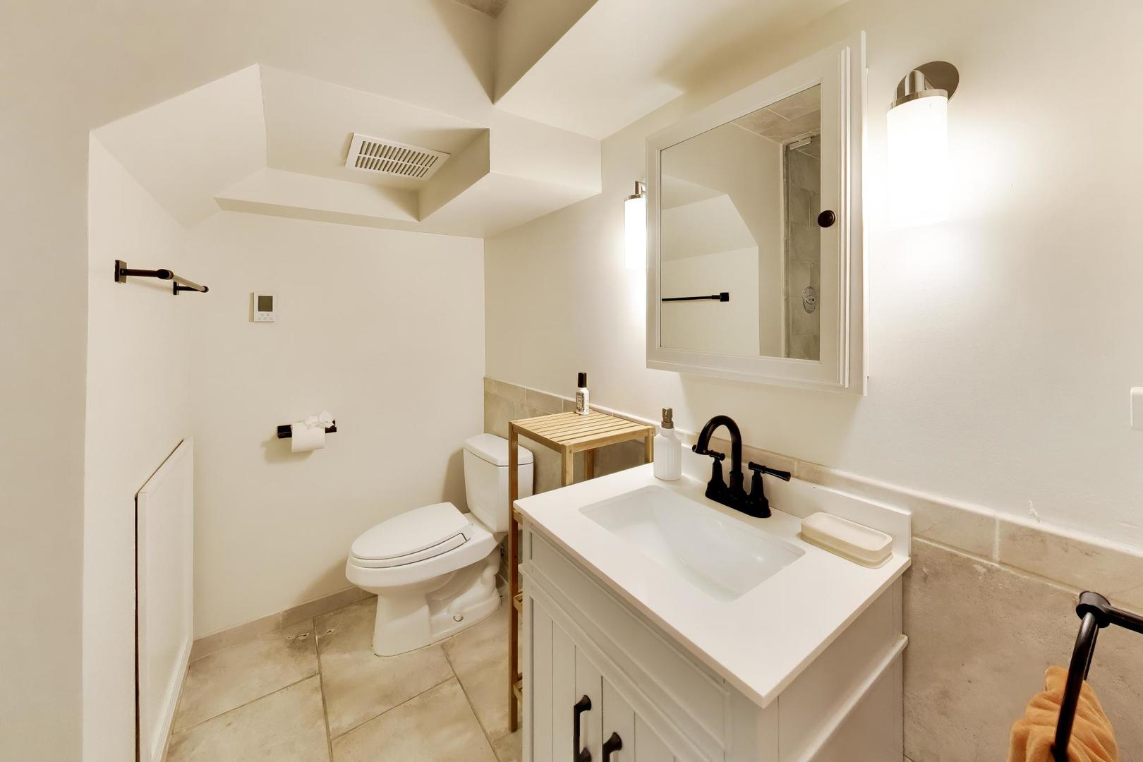 3700 N Lake Shore Drive 104 Property Photo 34