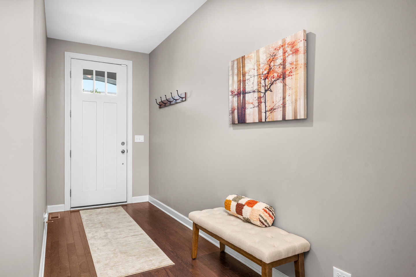 638 Riverbank Drive Property Photo 12