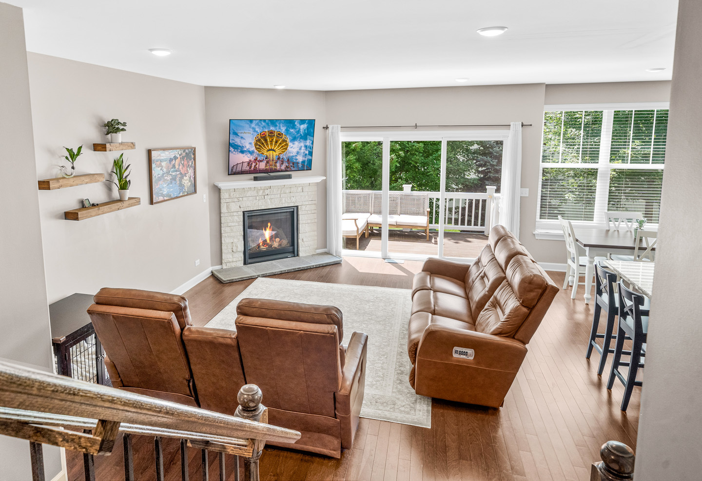 638 Riverbank Drive Property Photo 14