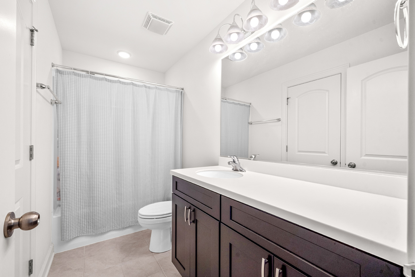 638 Riverbank Drive Property Photo 21