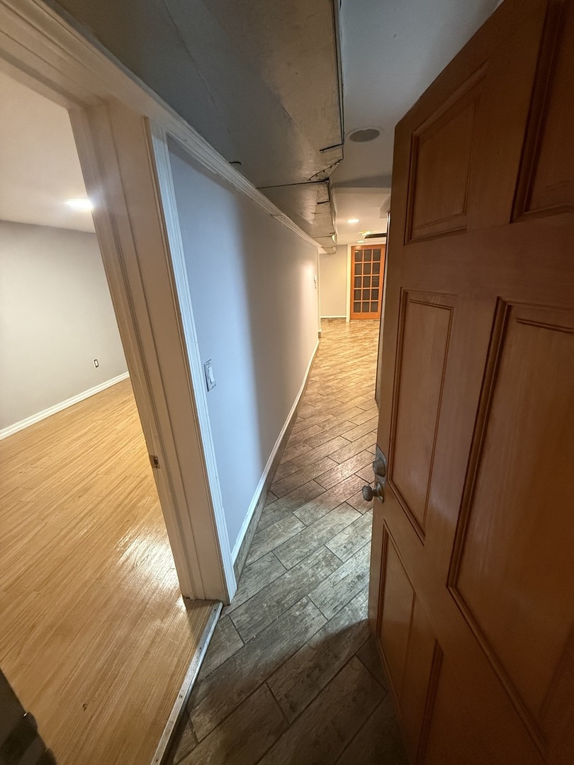 844 N Harding Avenue Basement Property Photo 5