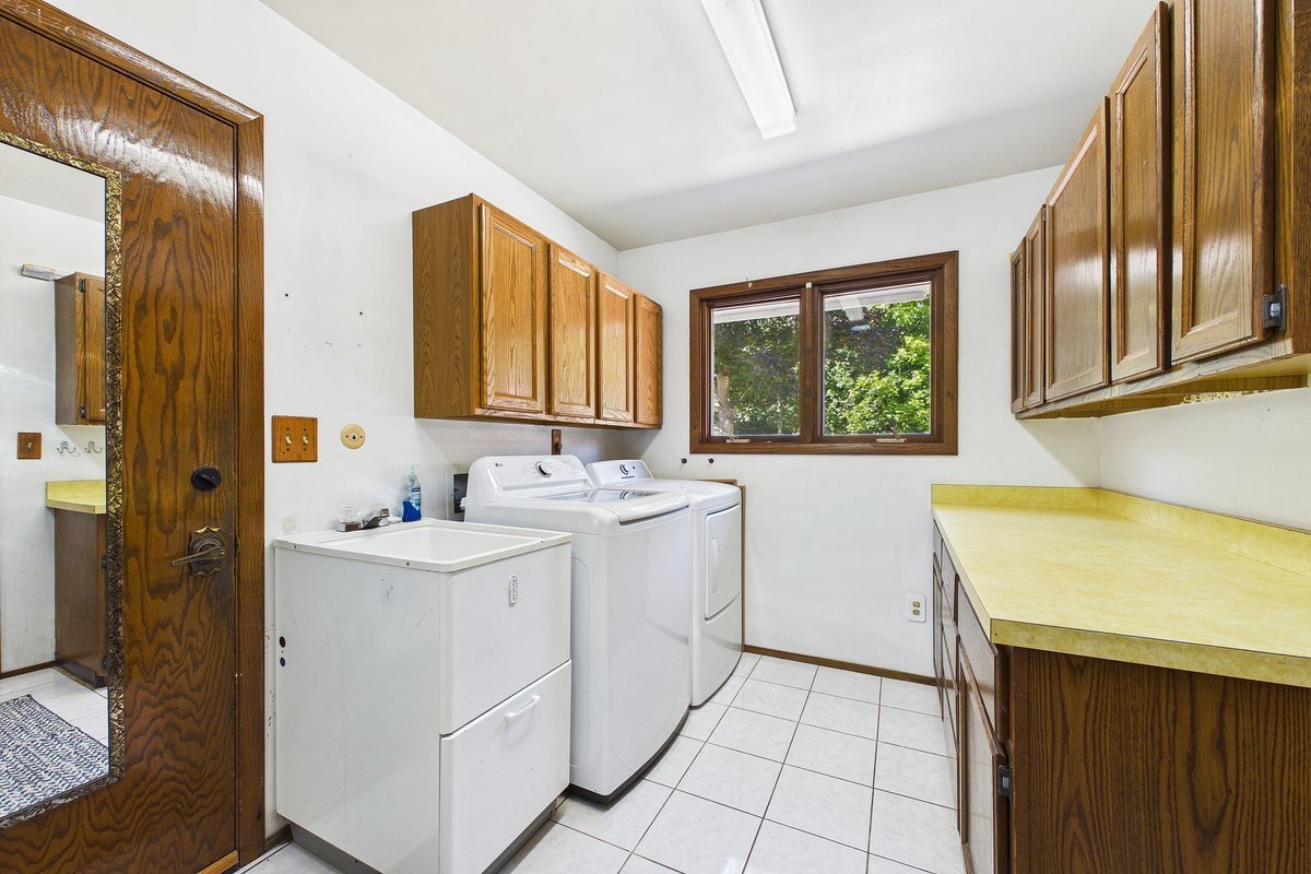 201 Oak Lane Property Photo 9