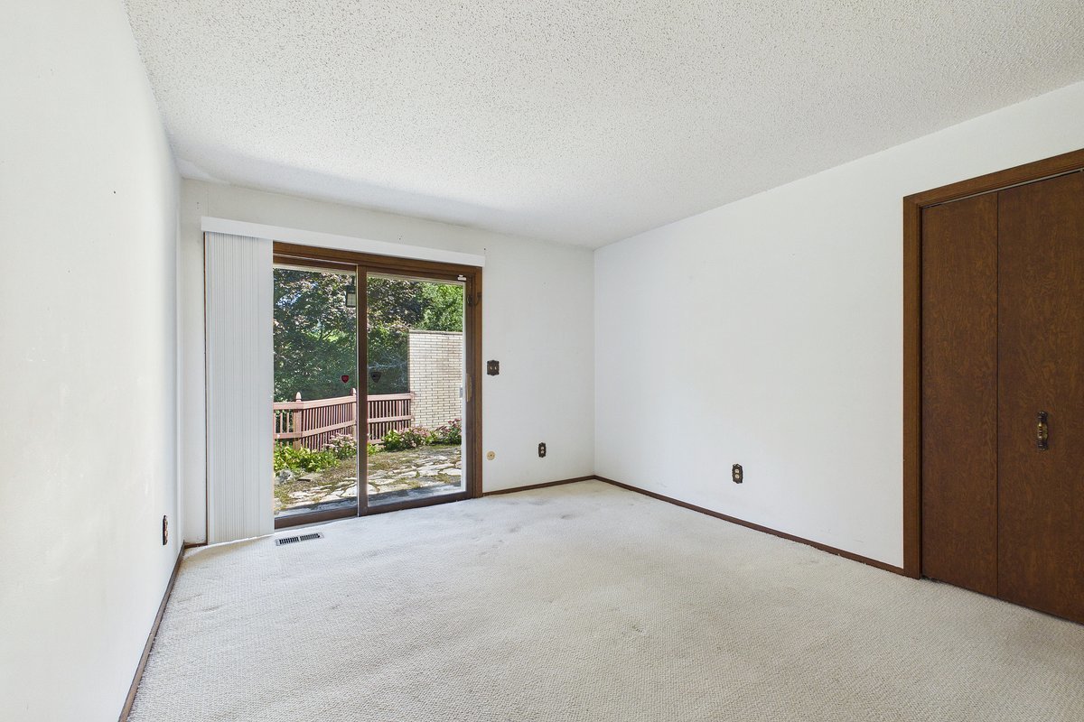 201 Oak Lane Property Photo 21