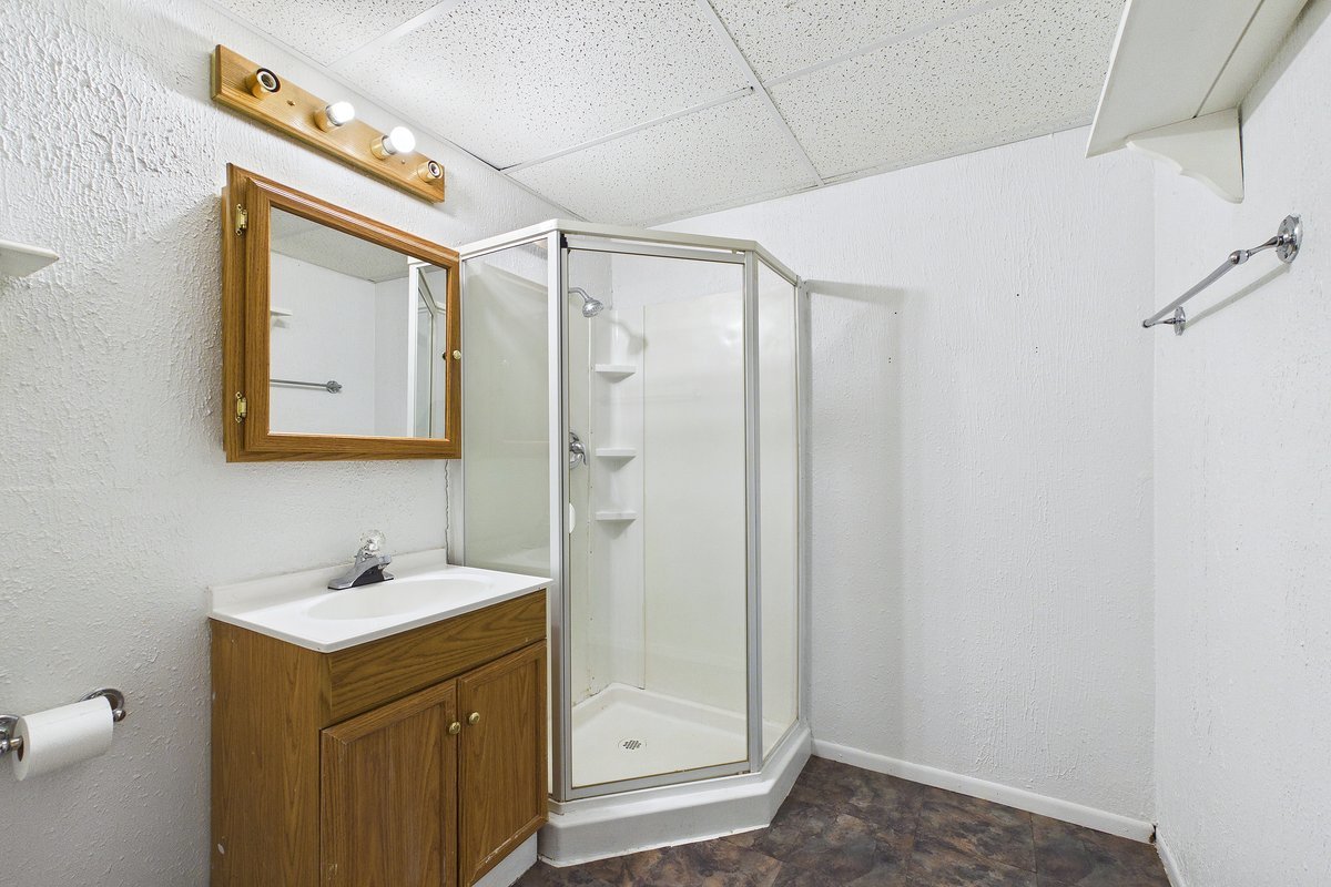 201 Oak Lane Property Photo 29