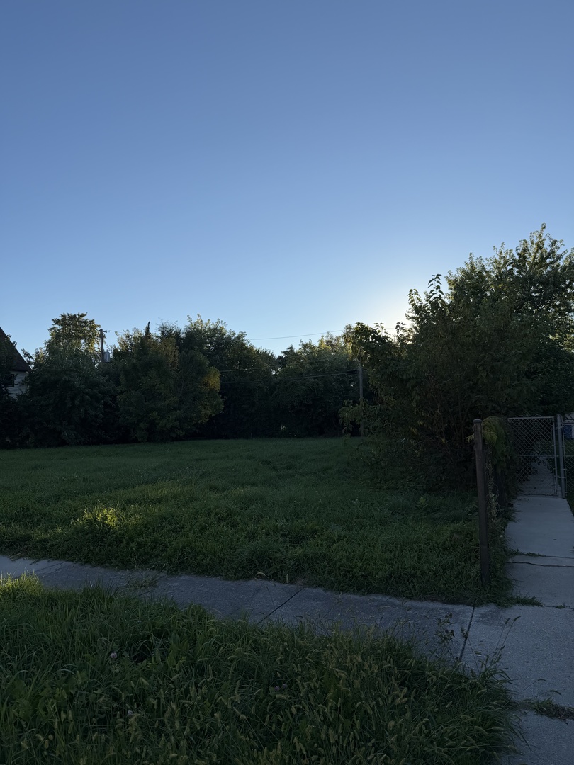 10562 S Lafayette Avenue Property Photo 1