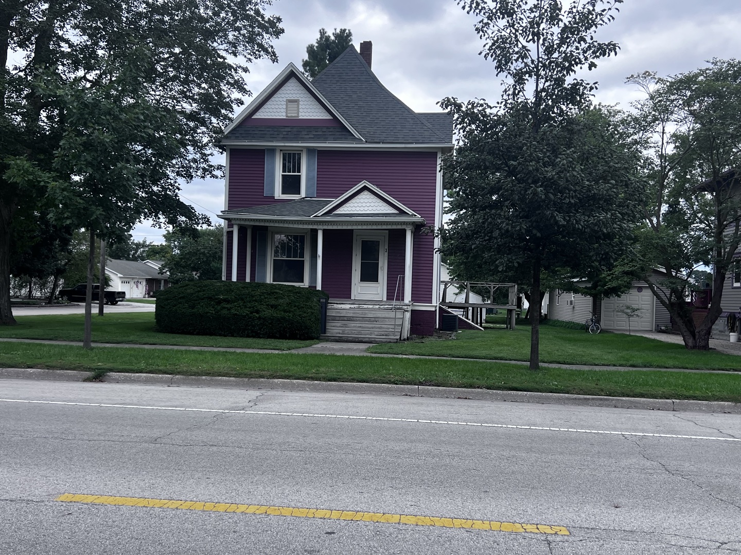 311 E Pells Street Property Photo 1