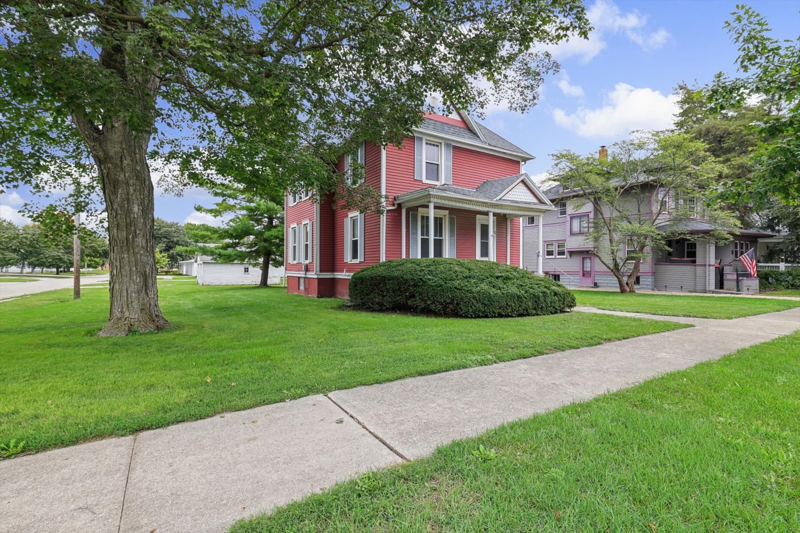 311 E Pells Street Property Photo 2