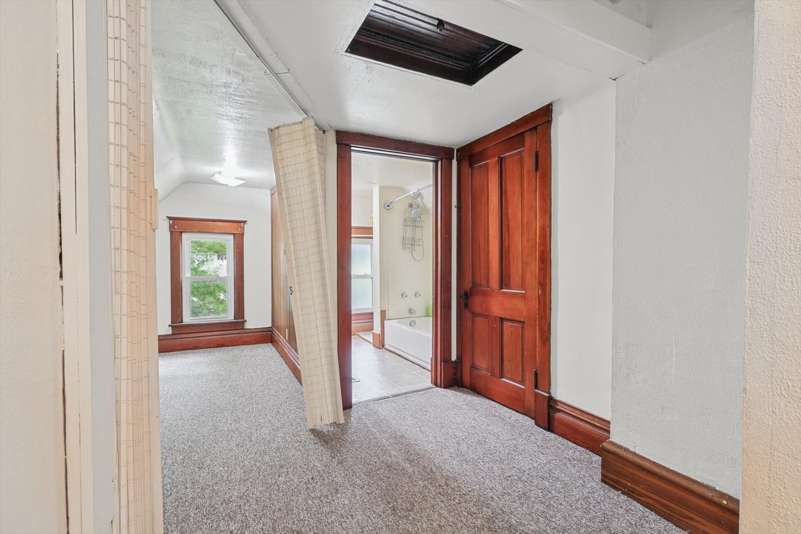 311 E Pells Street Property Photo 7