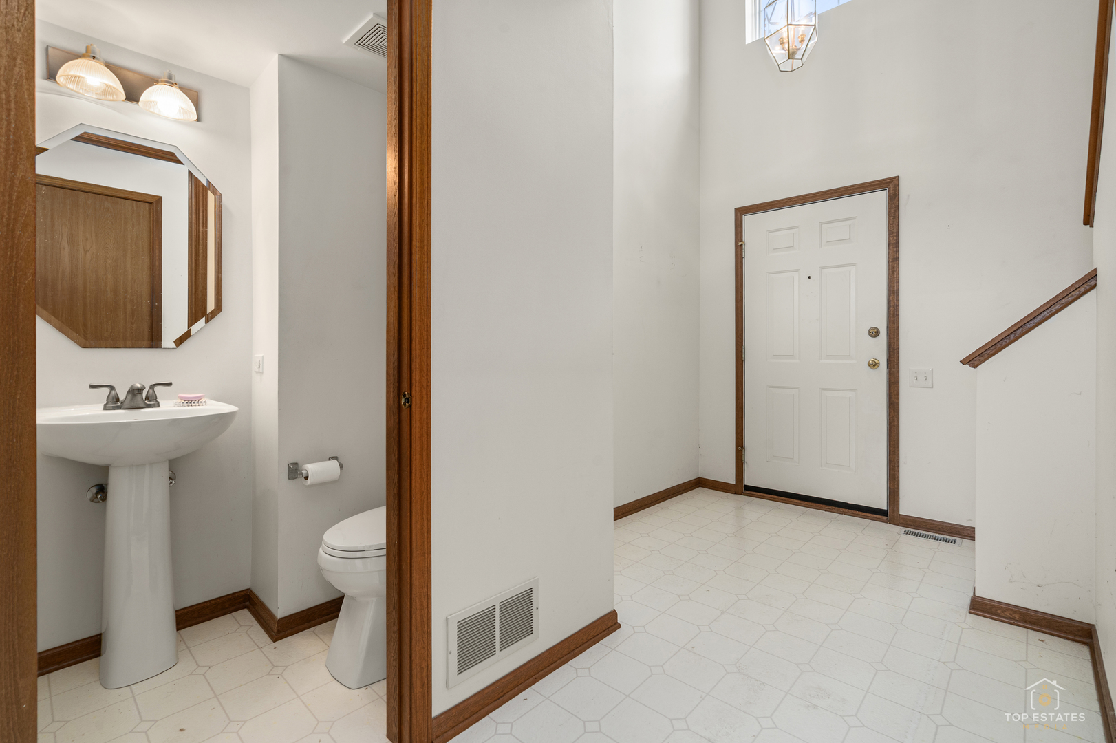 791 Silk Oak Lane 797 Property Photo 6