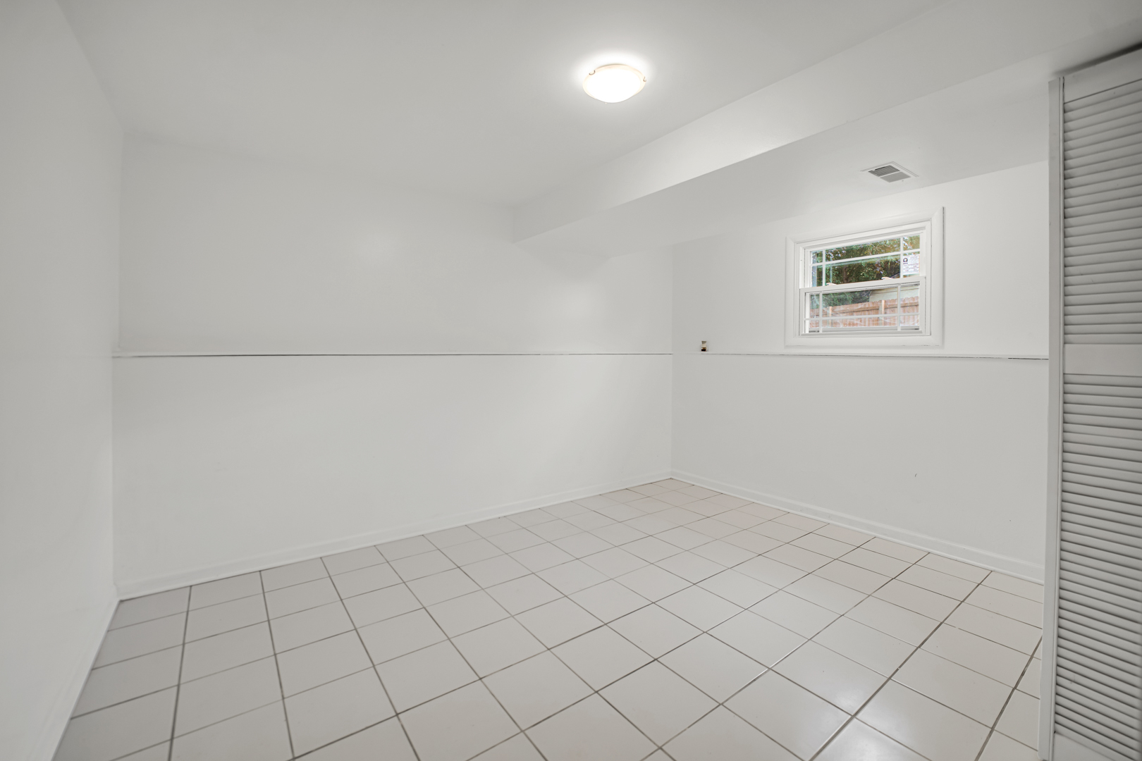 7180 Edgebrook Lane Property Photo 11