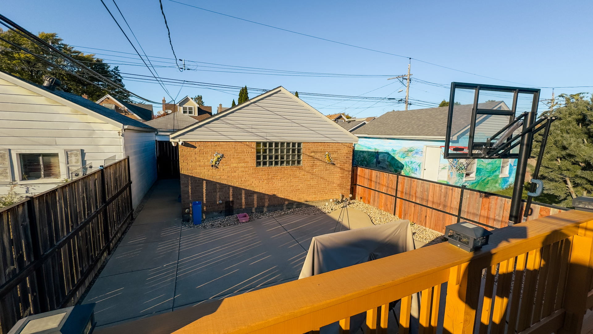 6222 W Henderson Street Property Photo 6