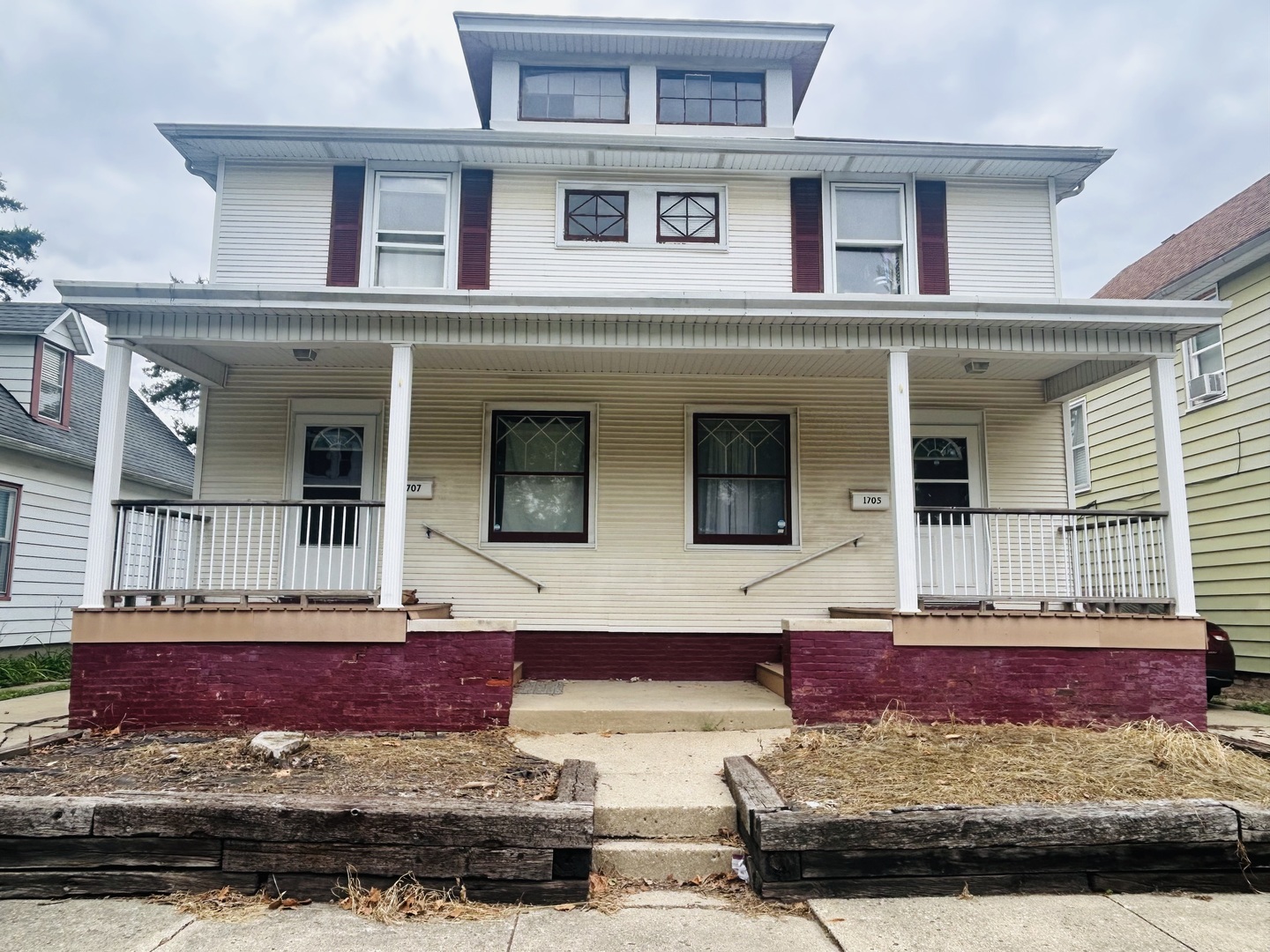 1707 W Fredonia Avenue Property Photo 1