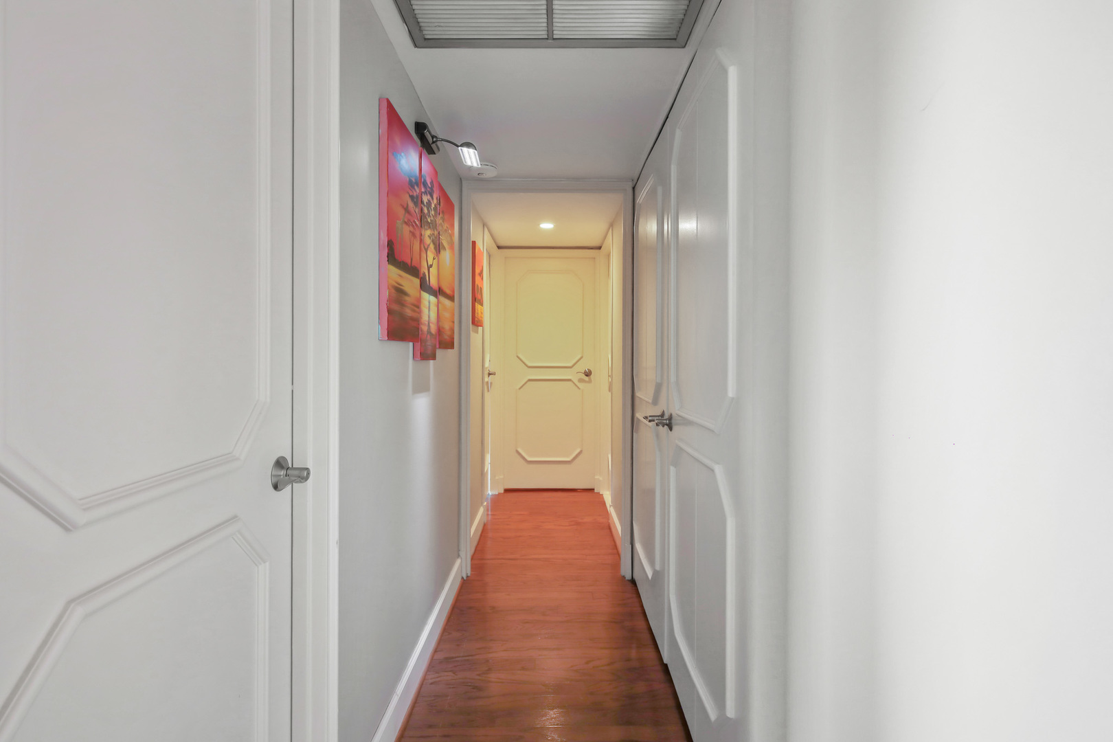 260 E Chestnut Street 2904 Property Photo 12