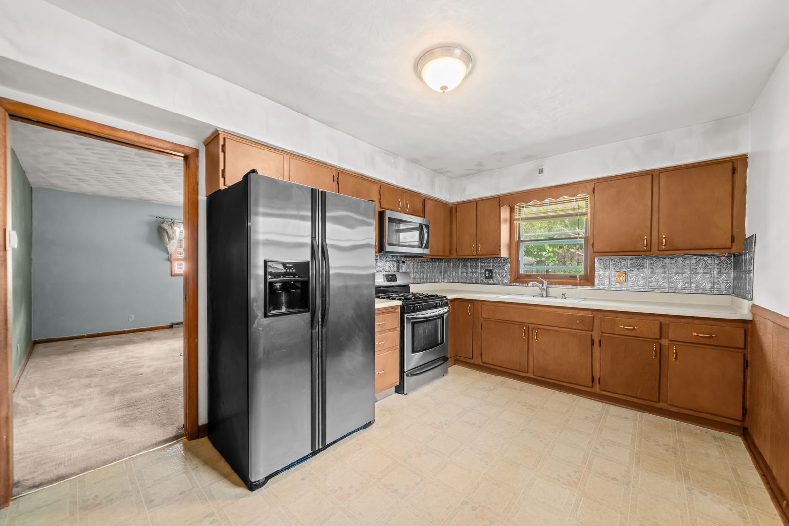 3042 Huffman Boulevard Property Photo 8