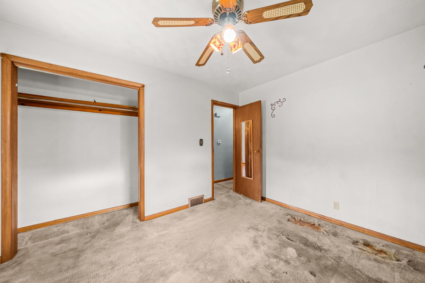 3042 Huffman Boulevard Property Photo 14