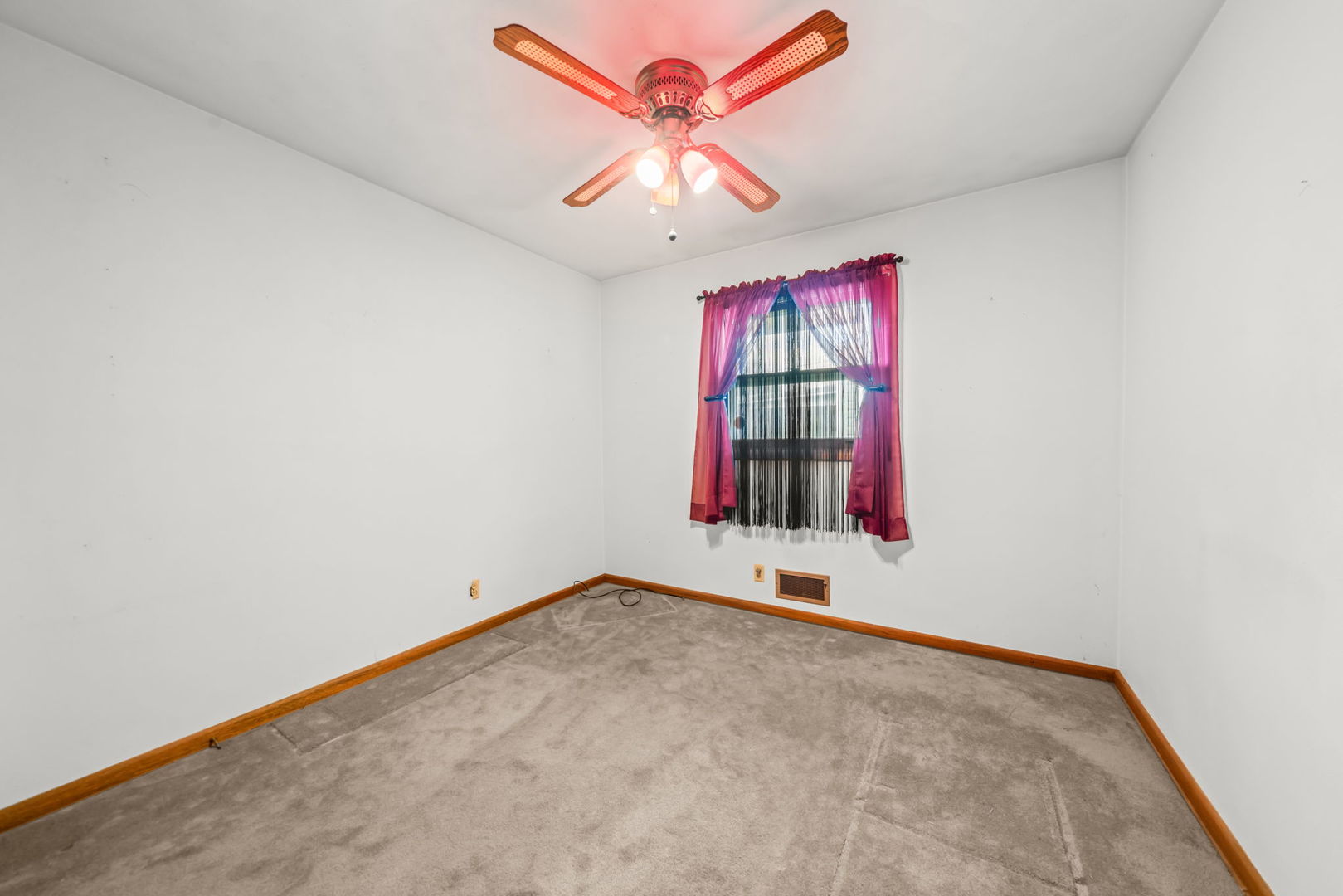 3042 Huffman Boulevard Property Photo 16