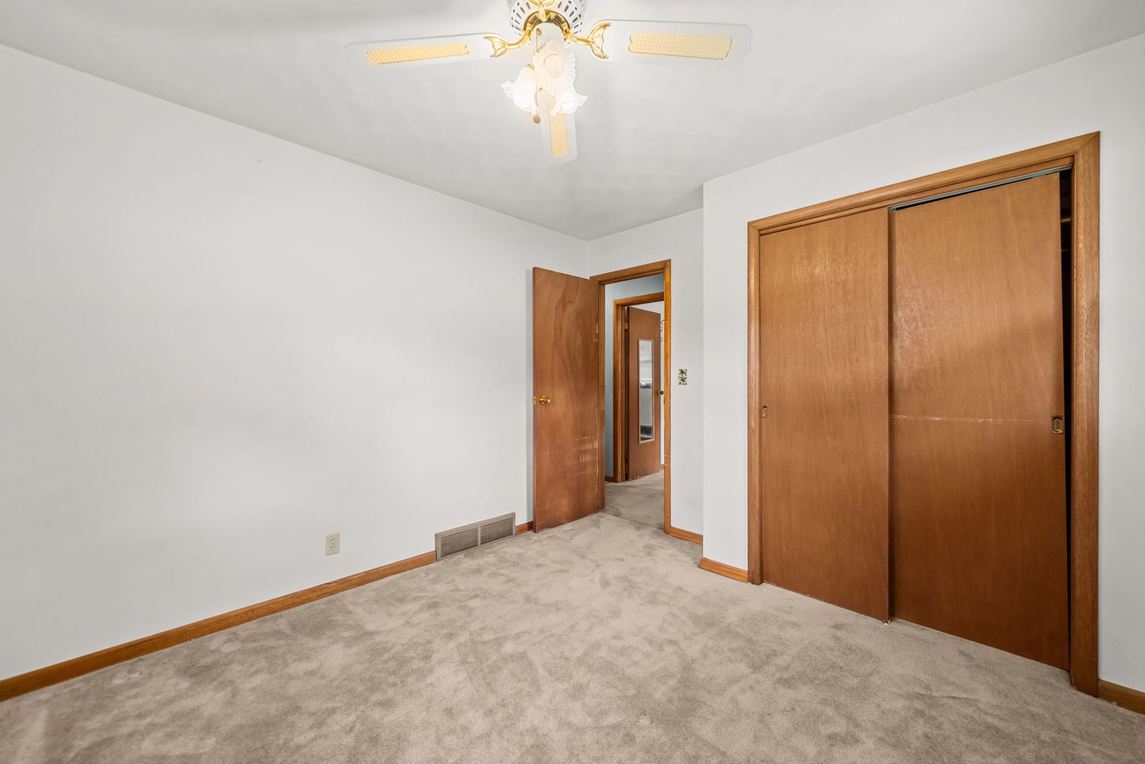 3042 Huffman Boulevard Property Photo 19