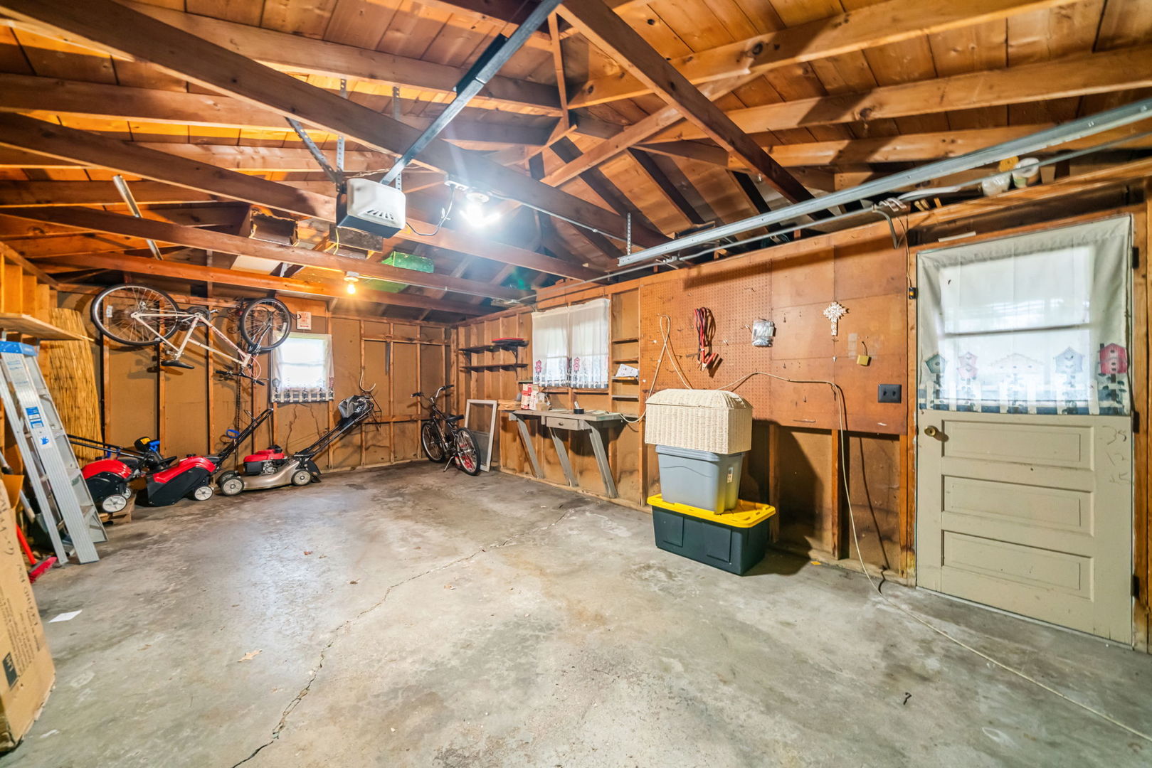 3042 Huffman Boulevard Property Photo 33