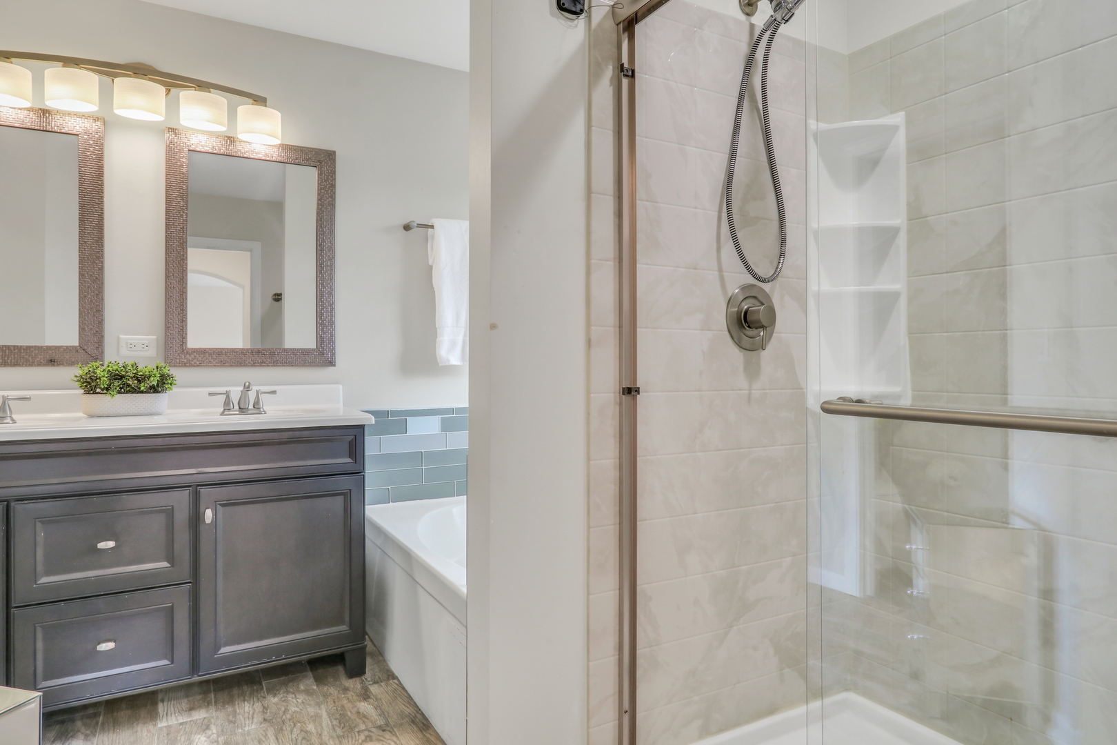 2287 W Bentley Lane Property Photo 17