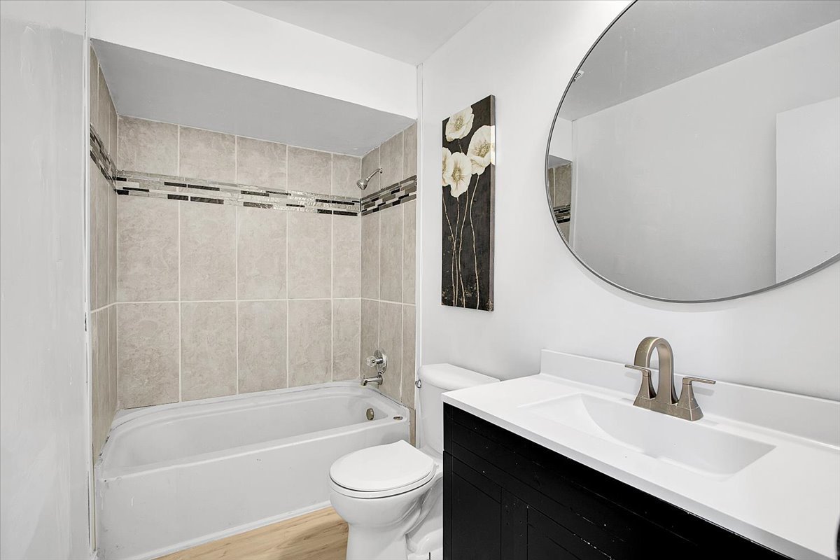 22720 Ridgeway Avenue Property Photo 15