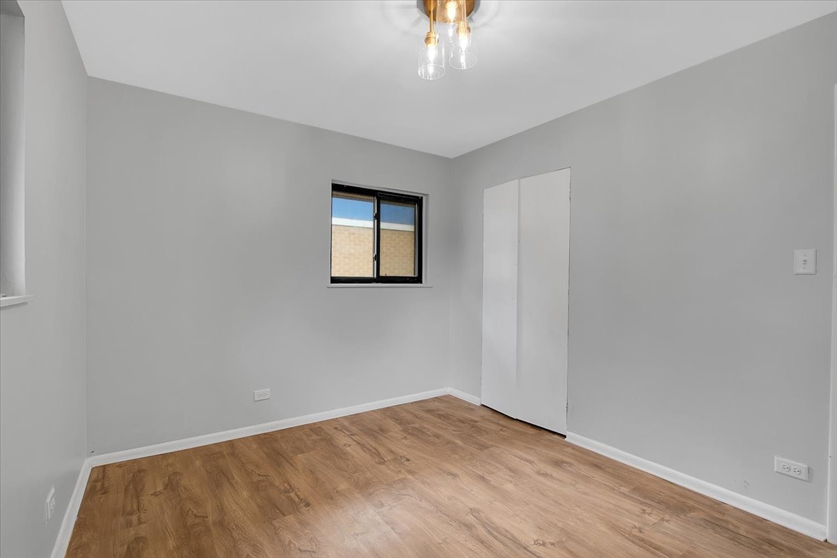 22720 Ridgeway Avenue Property Photo 17