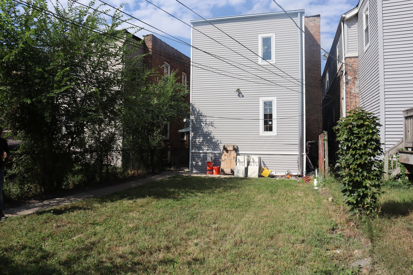 539 E 68th Street Property Photo 18