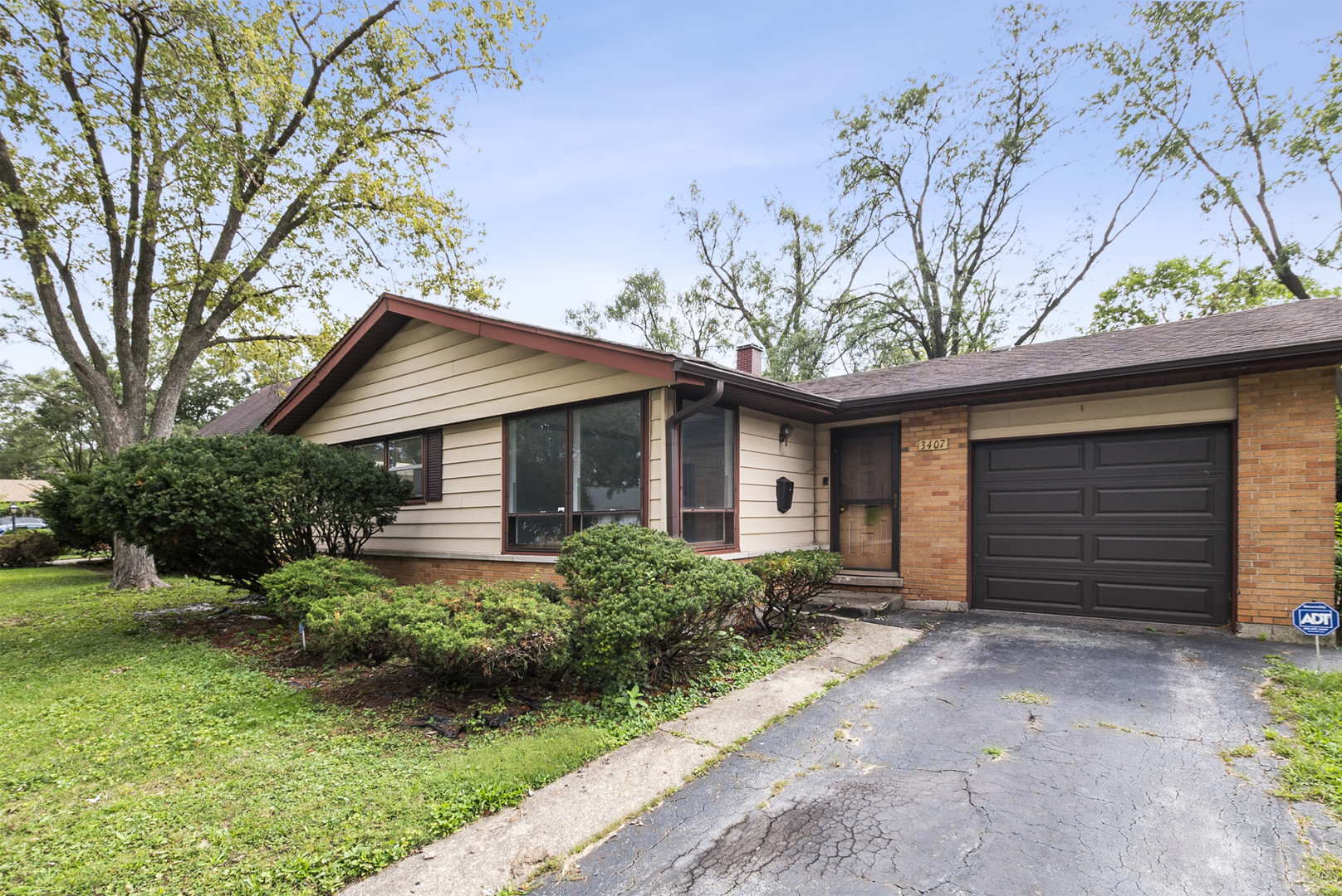 3407 Hickory Lane Property Photo 1
