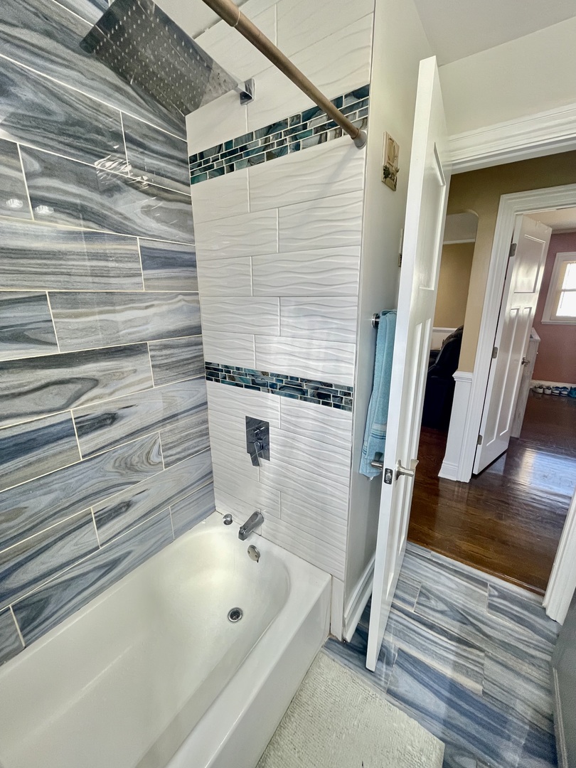 9133 S Hamlin Avenue Property Photo 7