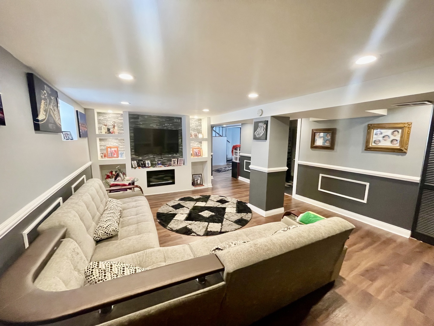 9133 S Hamlin Avenue Property Photo 17