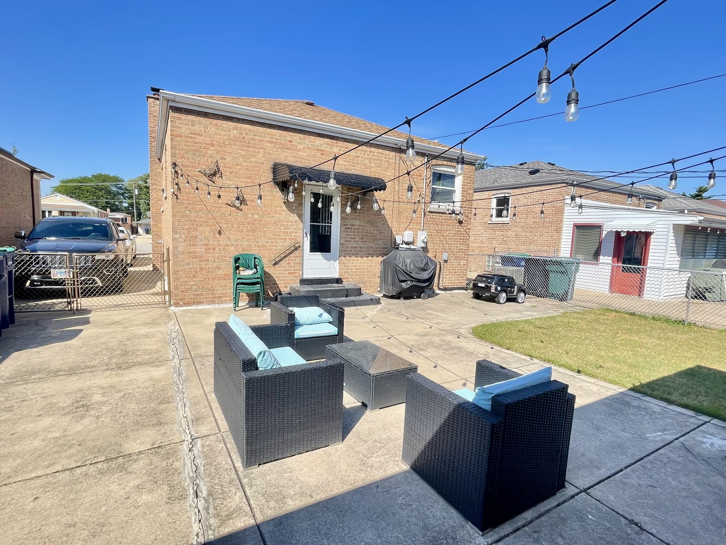 9133 S Hamlin Avenue Property Photo 24