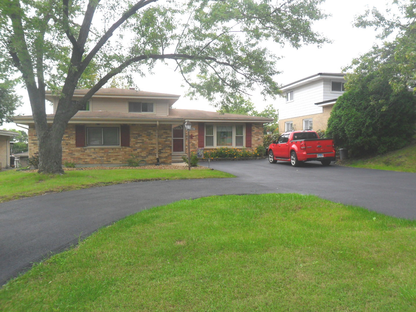 8501 S Kean Avenue Property Photo 1