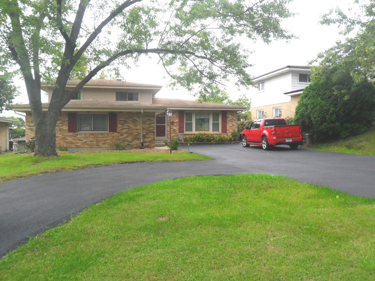 8501 S Kean Avenue Property Photo 1