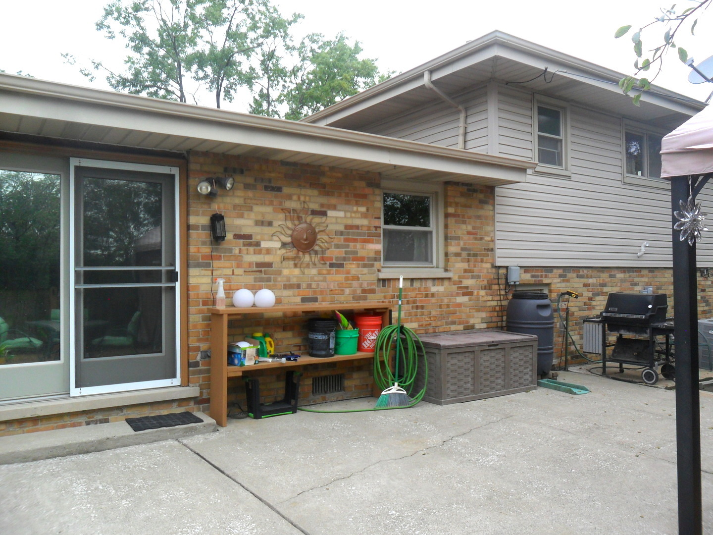 8501 S Kean Avenue Property Photo 8