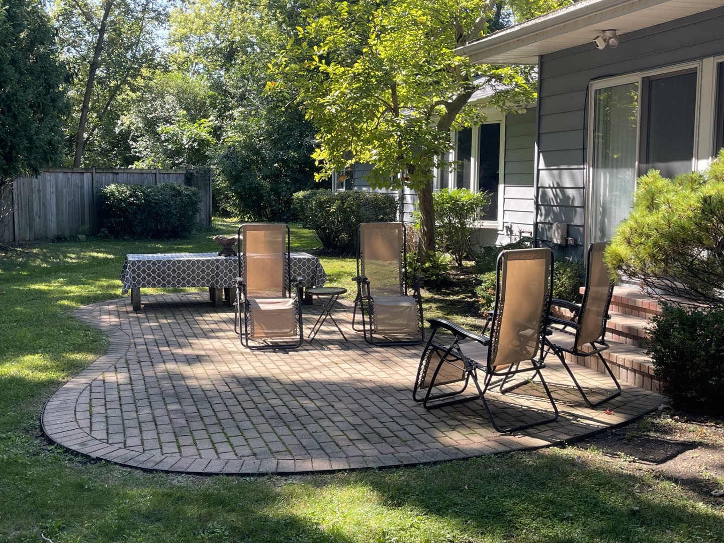 515 E Blodgett Avenue Property Photo 4