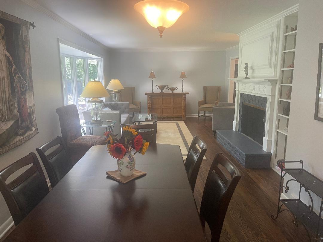 515 E Blodgett Avenue Property Photo 16