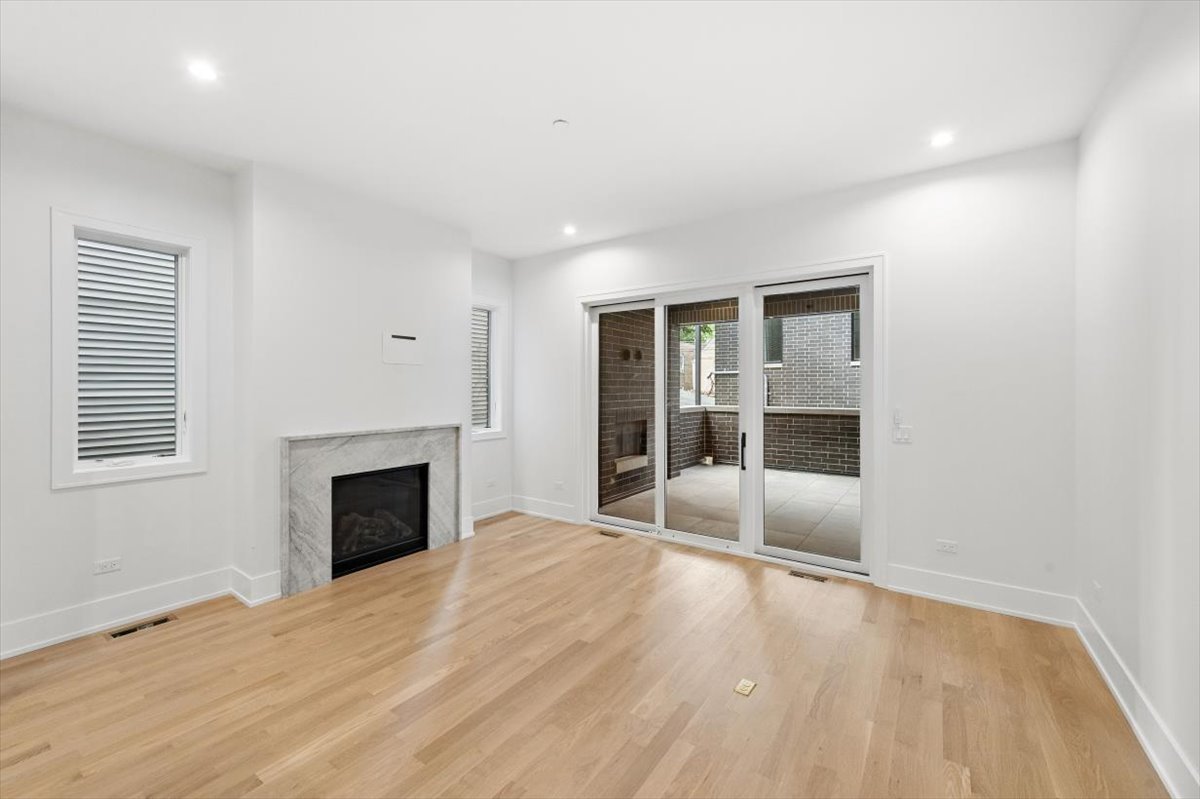 3820 N Damen Avenue 1 Property Photo 13
