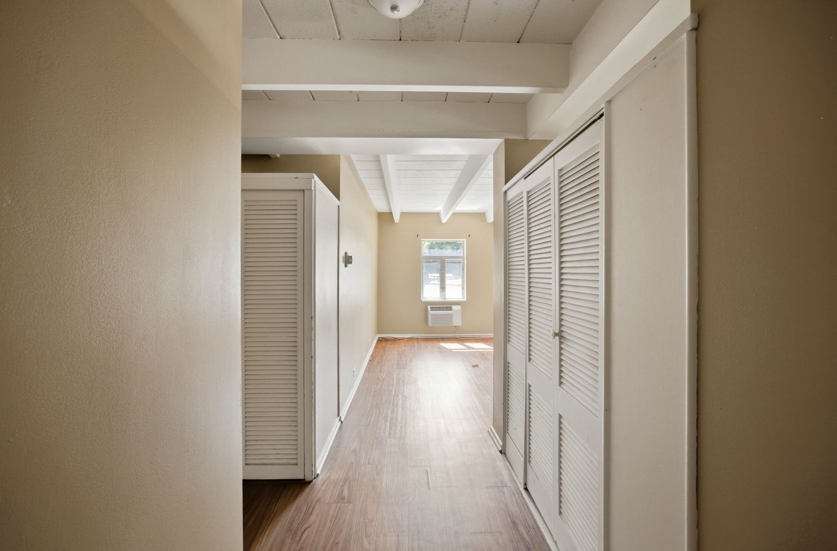 1862 Sherman Avenue 1nw Property Photo 3