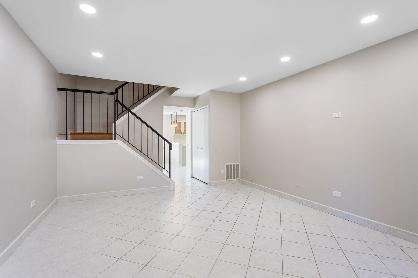 5 Marion Lane Property Photo 4