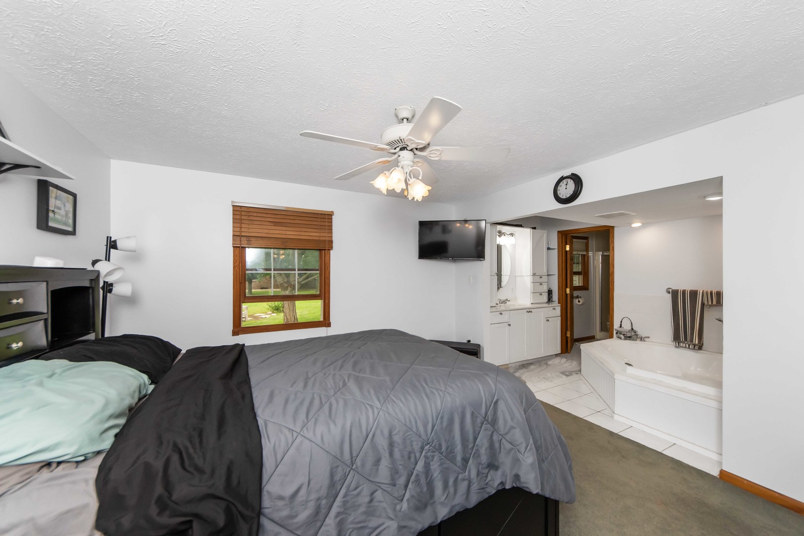 618 Cynthia Street Property Photo 12