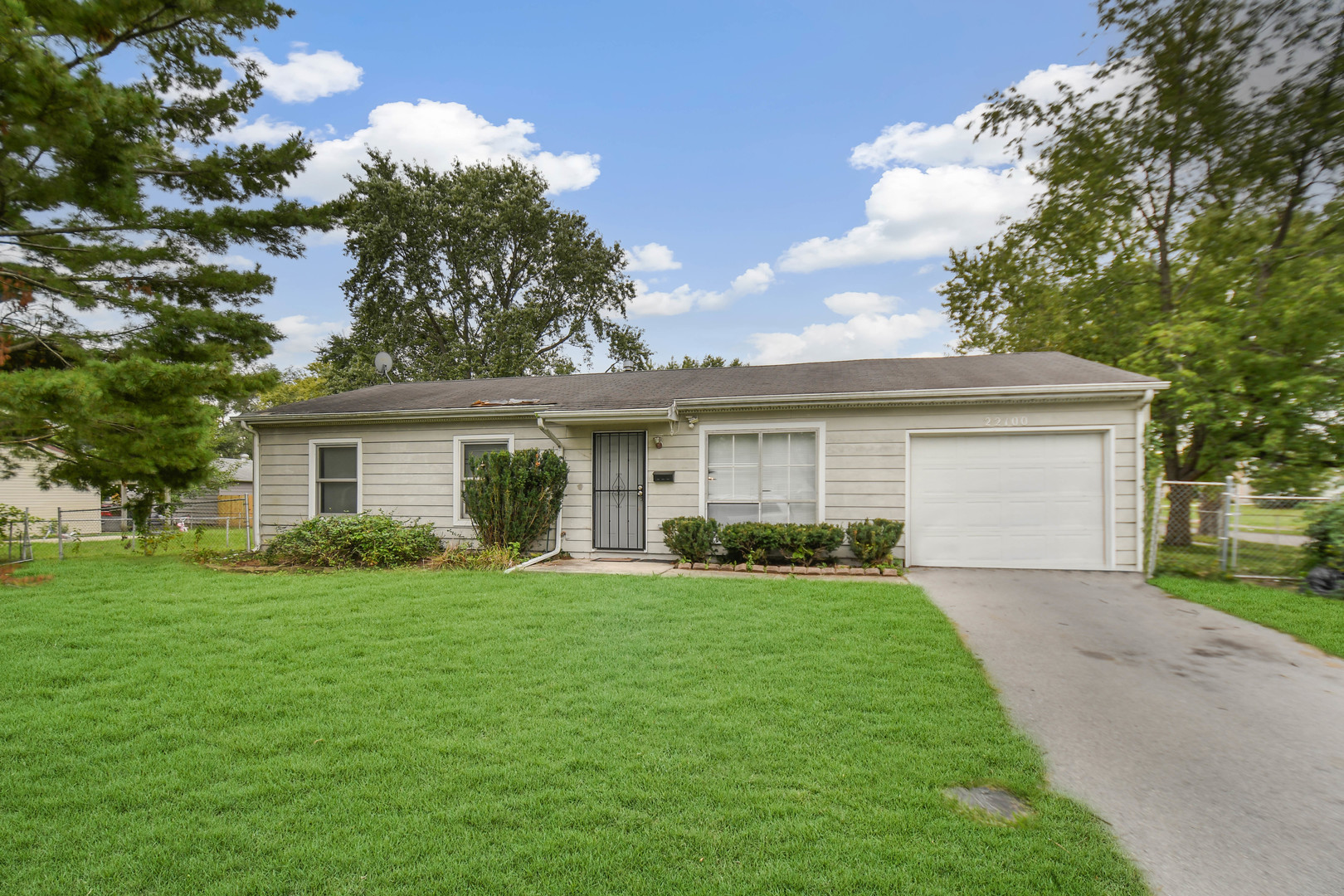 12769354 Property Photo 1