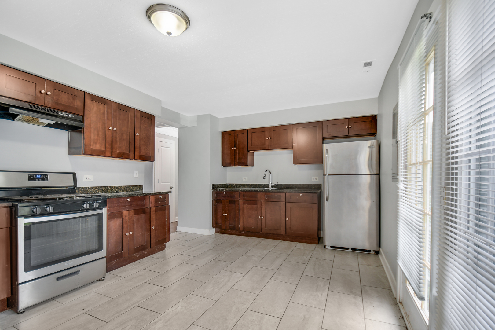 12769354 Property Photo 4