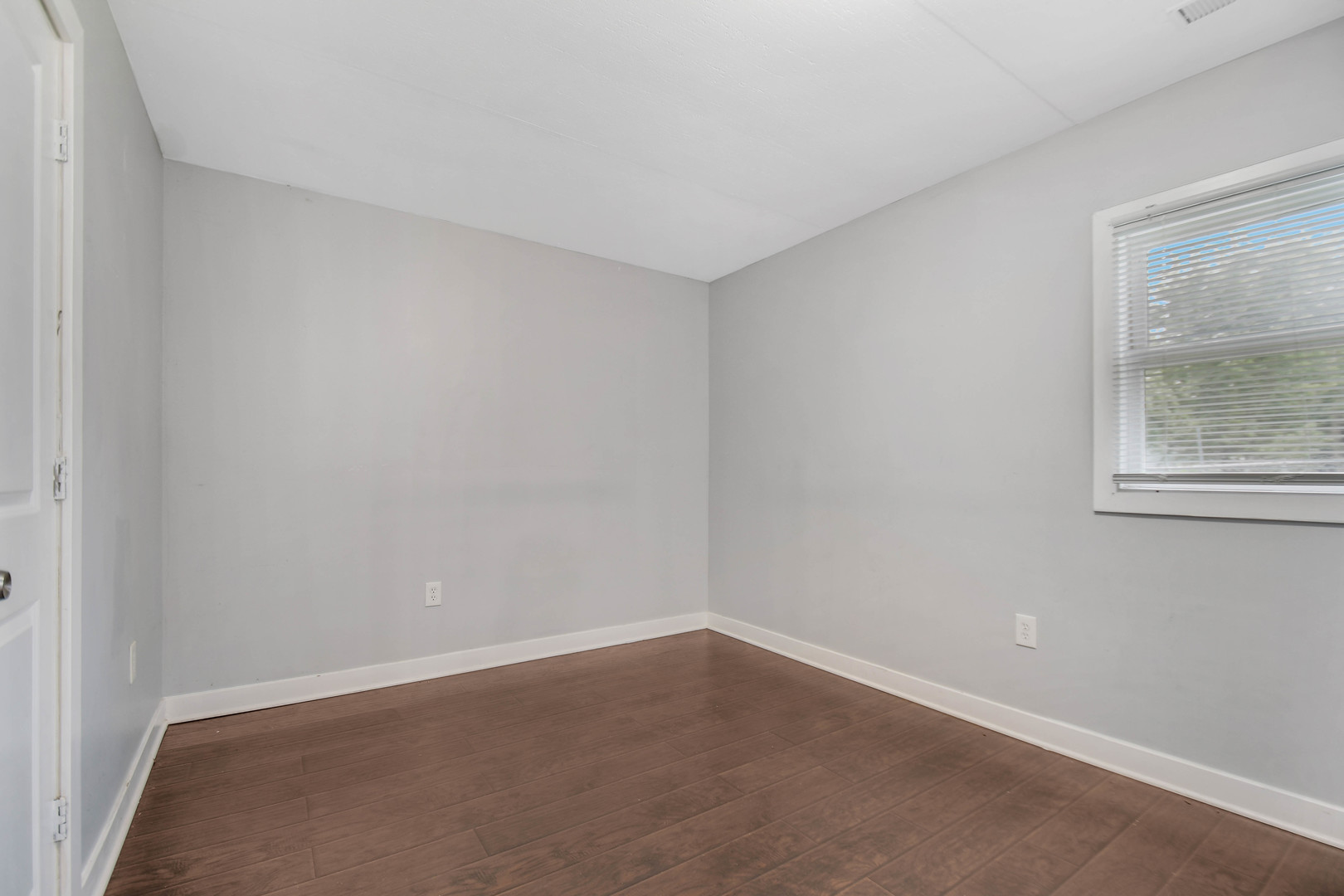 12769354 Property Photo 7
