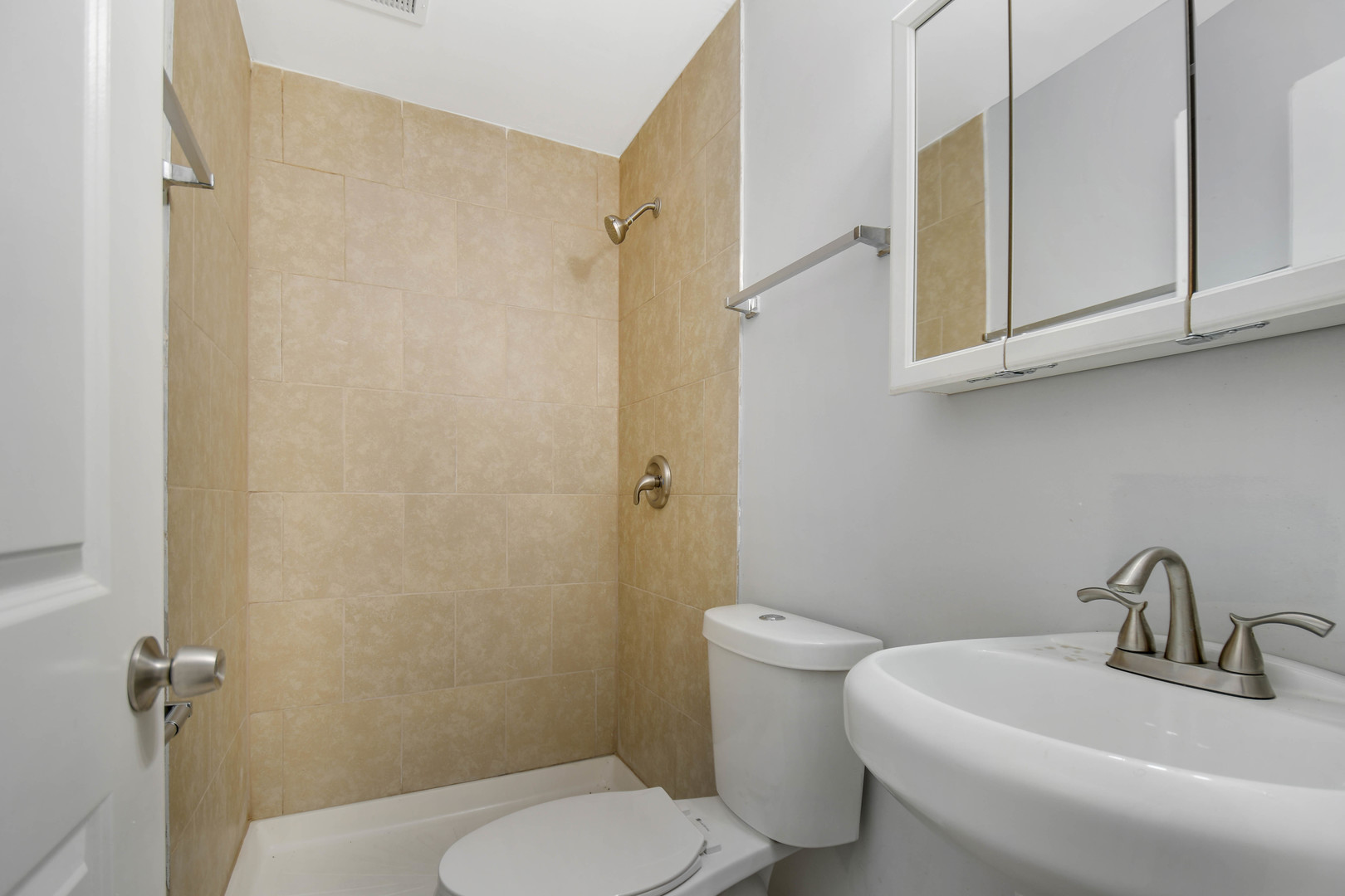 12769354 Property Photo 8