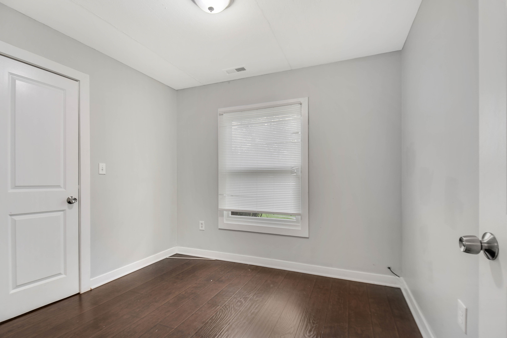12769354 Property Photo 9