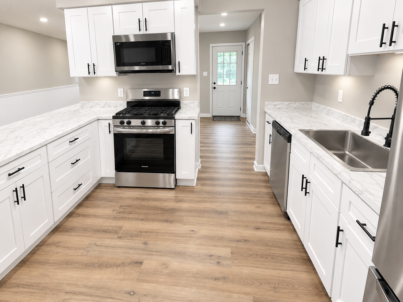 370 Karen Drive Property Photo 2