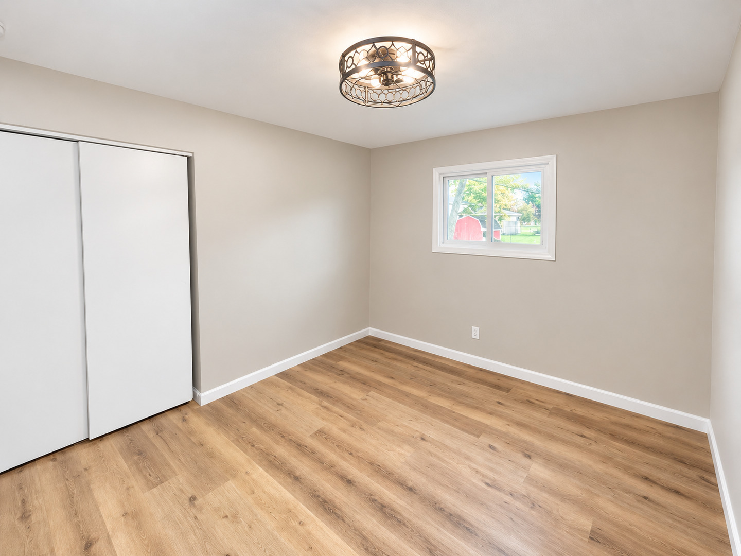 370 Karen Drive Property Photo 13