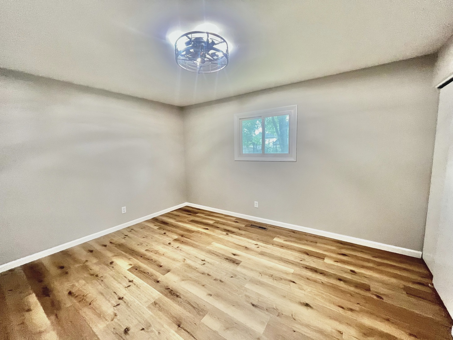 370 Karen Drive Property Photo 14