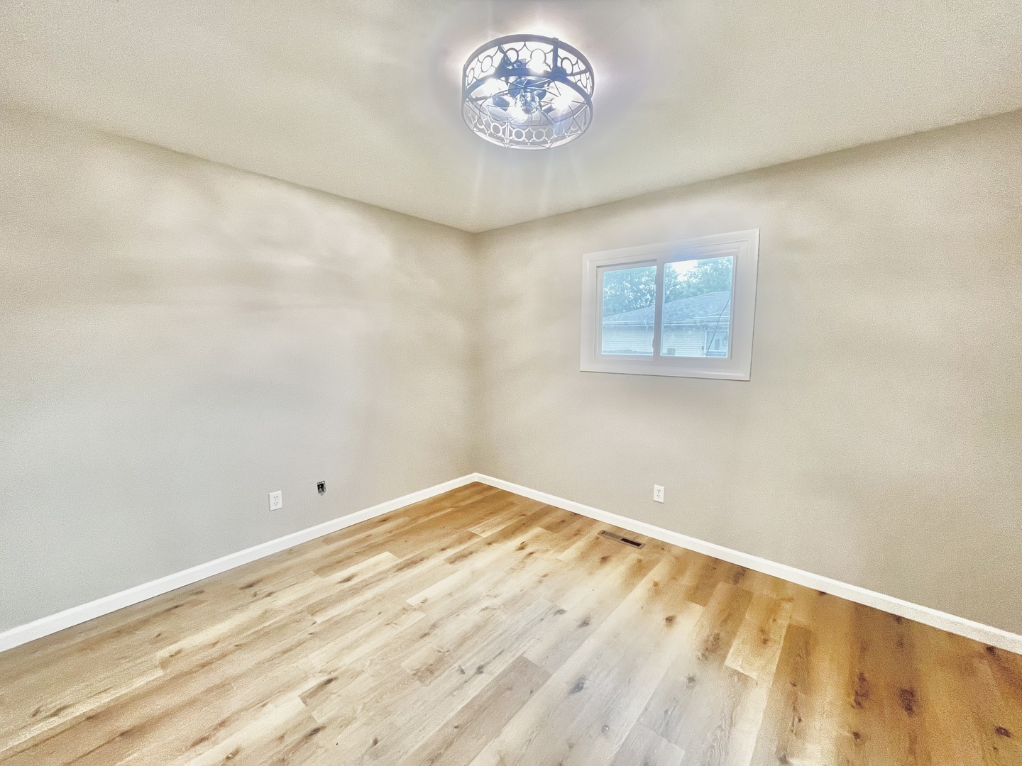 370 Karen Drive Property Photo 15